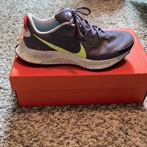 Nike Pegasus trail 3, gently used. Worn a total of 4 times.